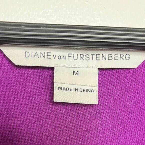 Diane Von Furstenberg High Neck Keyhole Sleeveless Blouse Purple Size Medium - Picture 5 of 5